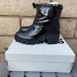 SCHUTZ Joseane Nylon Shine Chunky Lug Sole Puffer Quilted Boots Size 6.5​​​​​​